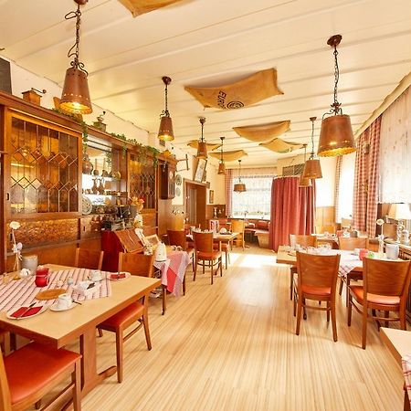 Hotel Zum Dicken Baum 马延 外观 照片